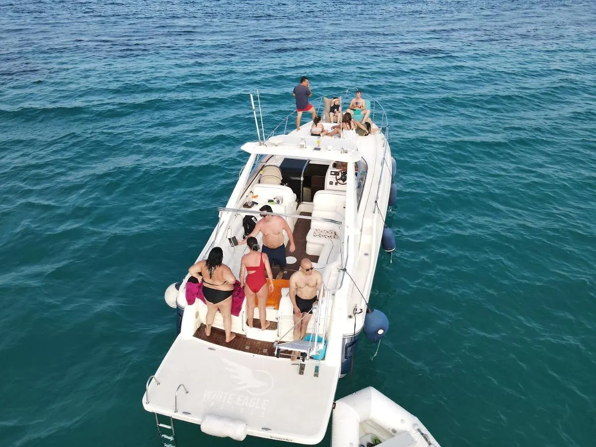 White Eagle Cruises Hotel Pefkochori 0*,